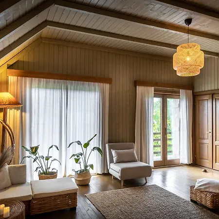 Üdülőközpont Village