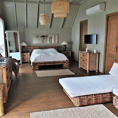 Village 4*