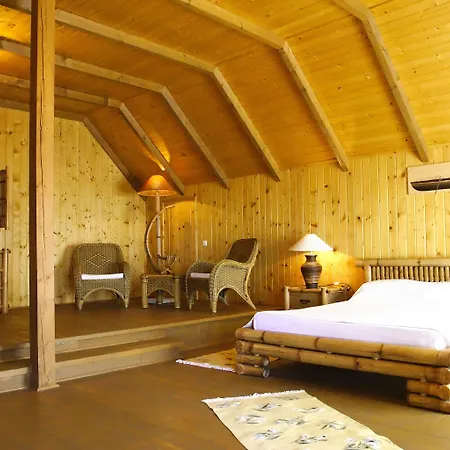 Village Rezort 4*