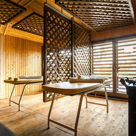 Üdülőközpont Village